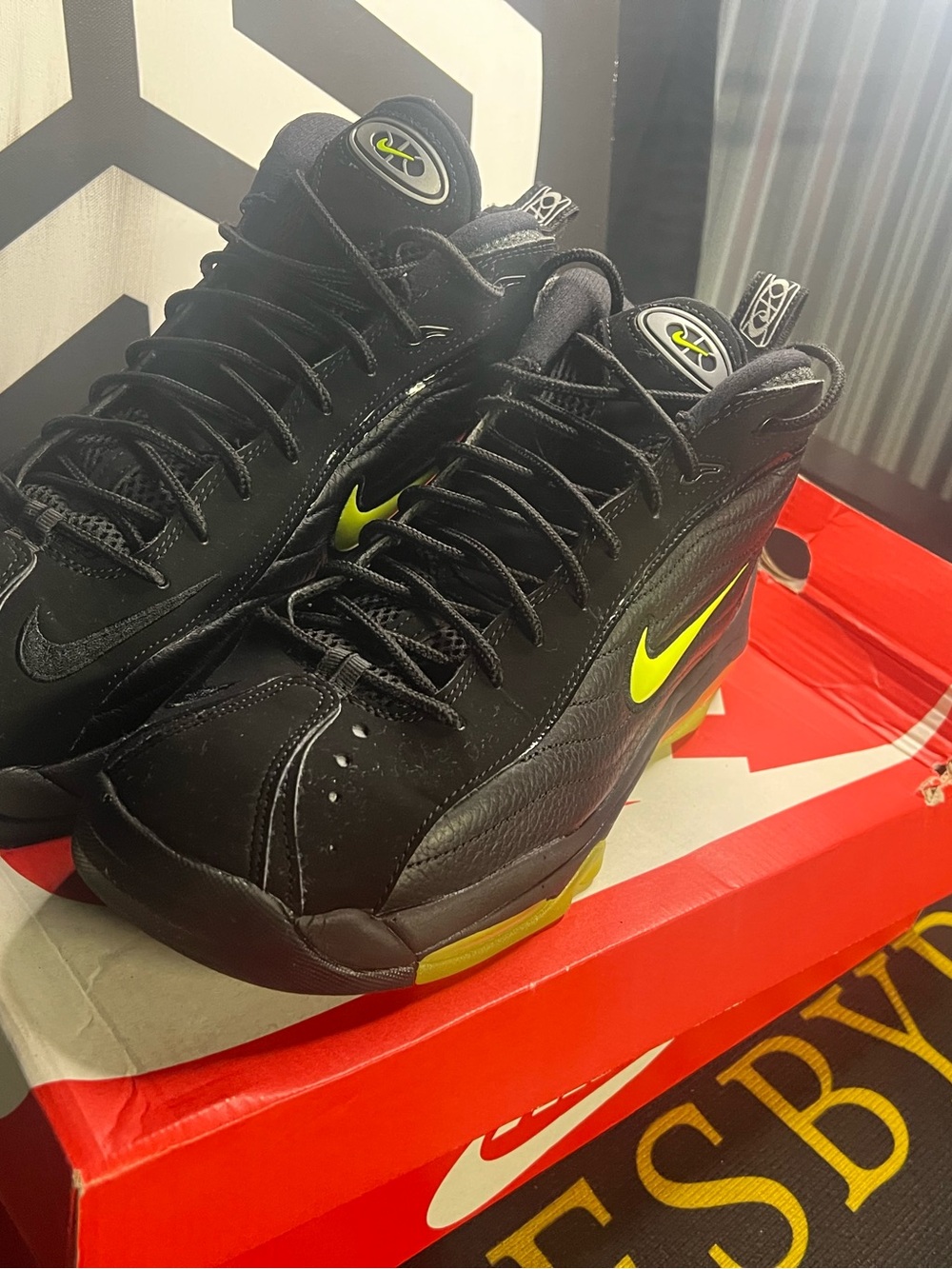 Nike Black and Neon Green Uptempo. - Picture 3 of 6